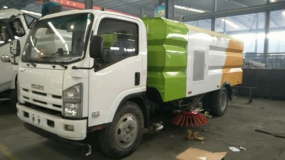 6mt Road Cleaning Vaccum Isuzu Sweeper Truck High Efficiency Sweeping