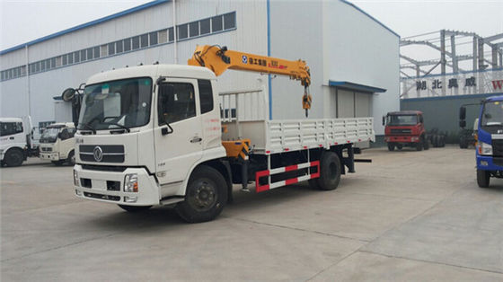 Dongfeng 4x2 Truck Mounted Telescopic Crane 6.3 Ton With Telescoping Boom Crane