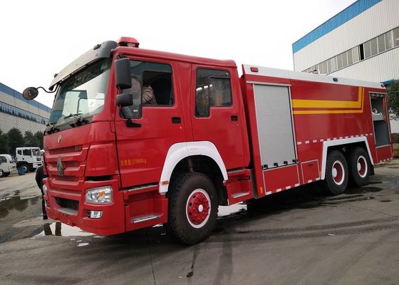 Howo 6 X 4 10 Wheel Large Fire Truck , Fire Service Truck For Factory