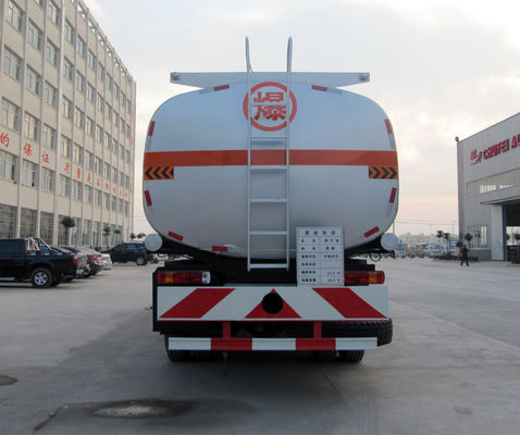 25 Ton Fuel Delivery Tank Truck , 30000 Liters Bobtail Fuel Truck Long Distance