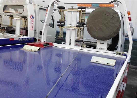 5 Meters Flatbed Wrecker Tow Truck With 3.2 Ton XCMG Crane Vehicle Lifting