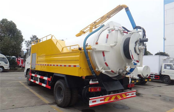 Sewage Vacuum Suction Truck With 4000 Liters High Pressure Cleaning Water Tank