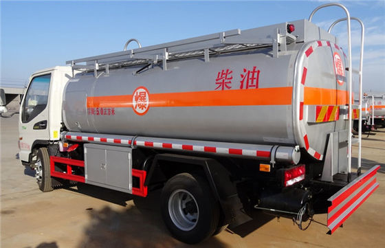 JAC 4x2 5000 Liters Mobile Oil Dispenser Truck Fuel Refueling Truck For 2 People