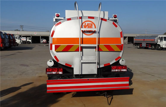 JAC 4x2 5000 Liters Mobile Oil Dispenser Truck Fuel Refueling Truck For 2 People