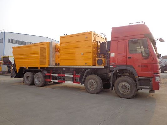 HOWO Road Construction Bitumen Tank And Gravel Synchronous Slurry Seal Chip Sealer Truck