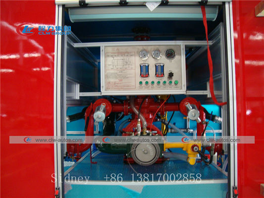 LHD Sinotruk HOWO 4X2 Fire Fighting Vehicle With Foam Water Tank