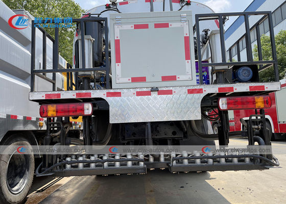 Sinotruk Howo 6x4 8M3 10M3 Road Construction Asphalt Paving Truck