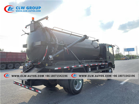 HOWO 4X4 Off Road Sewer Vacuum Truck 8m3